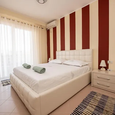 Apartment The Downtown Shkoder