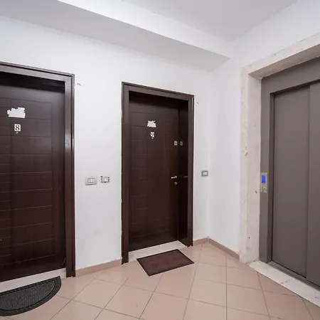 Apartment The Downtown Shkoder
