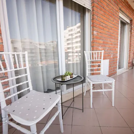 The Downtown Apartment *