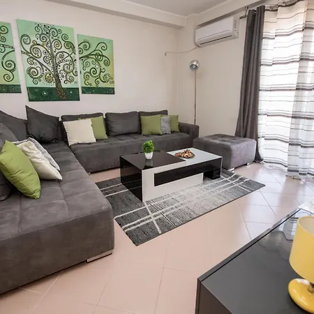 The Downtown Apartment *